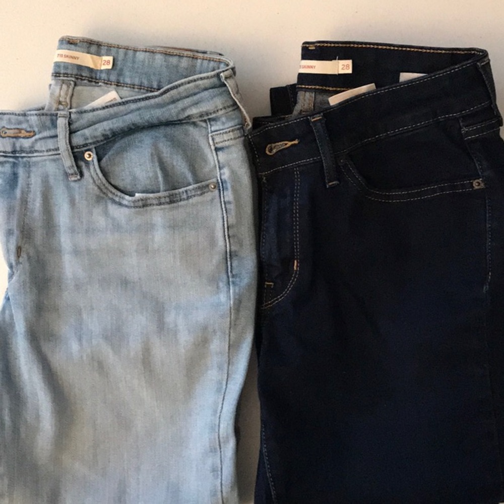 2 pair Levi’s 711 Skinny Jeans (28/32)